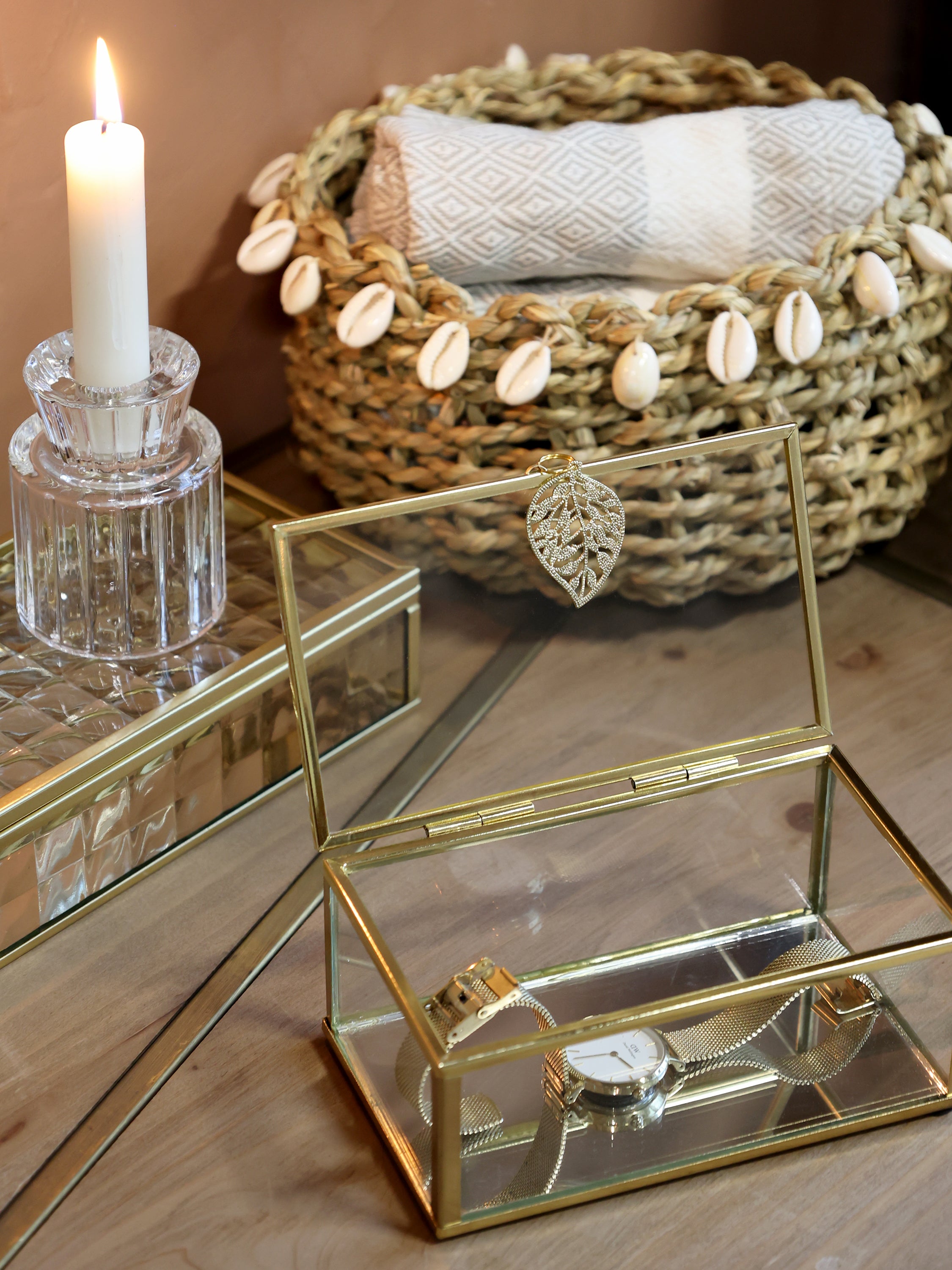 Glasbox mit Blattdekor – Mood Home Decor