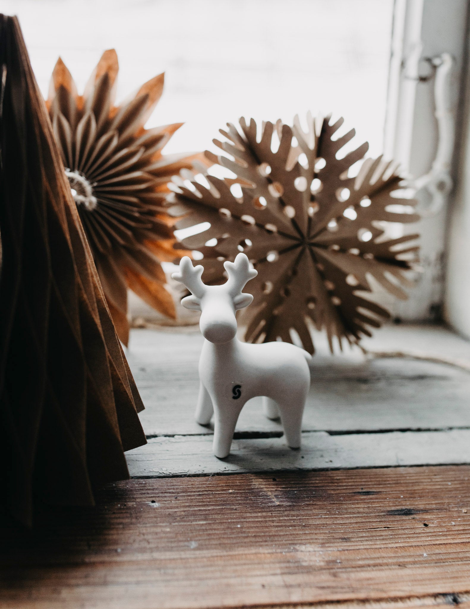 Renntier aus Keramik, klein