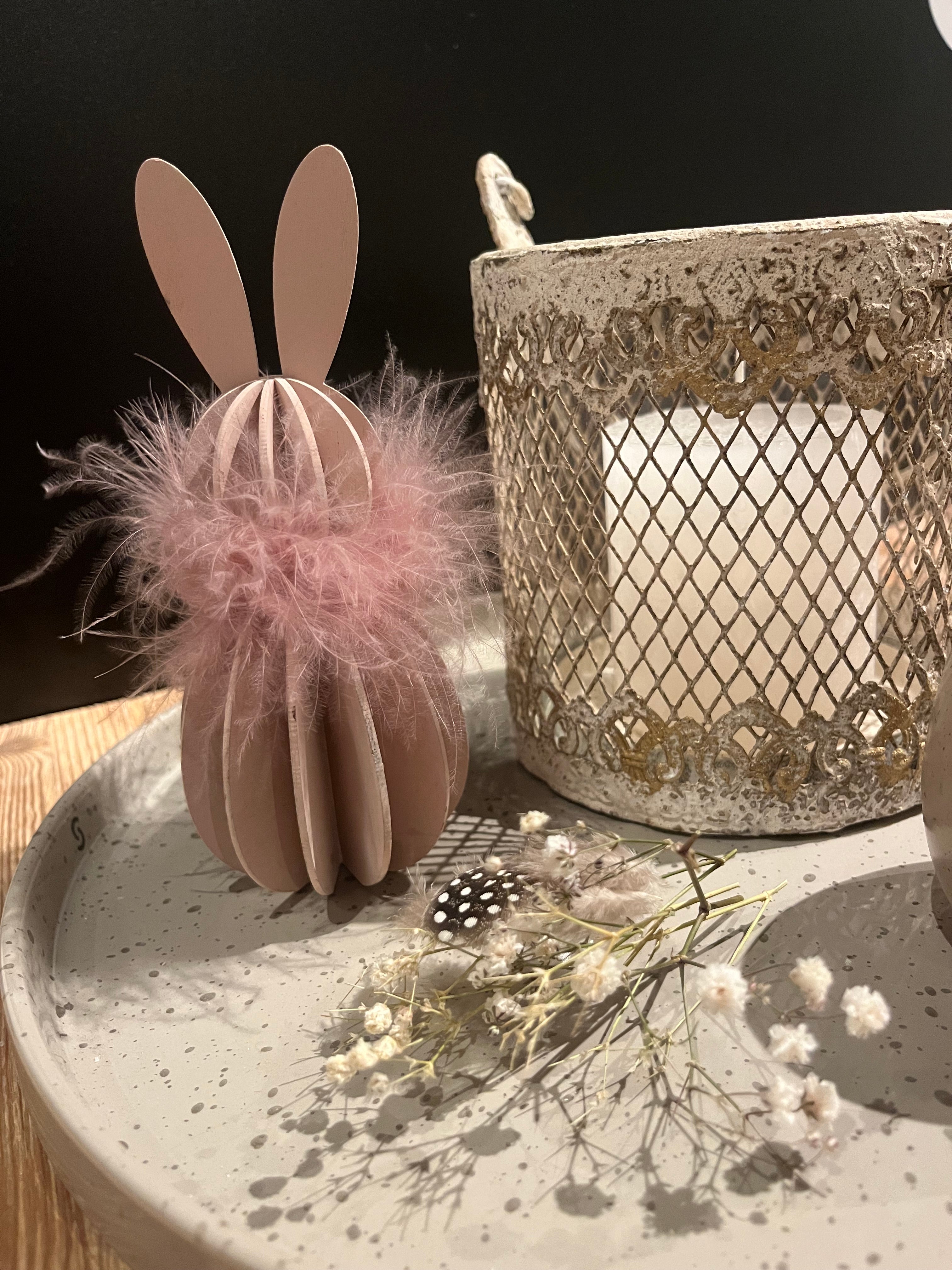 Hase mit Federkragen rosa