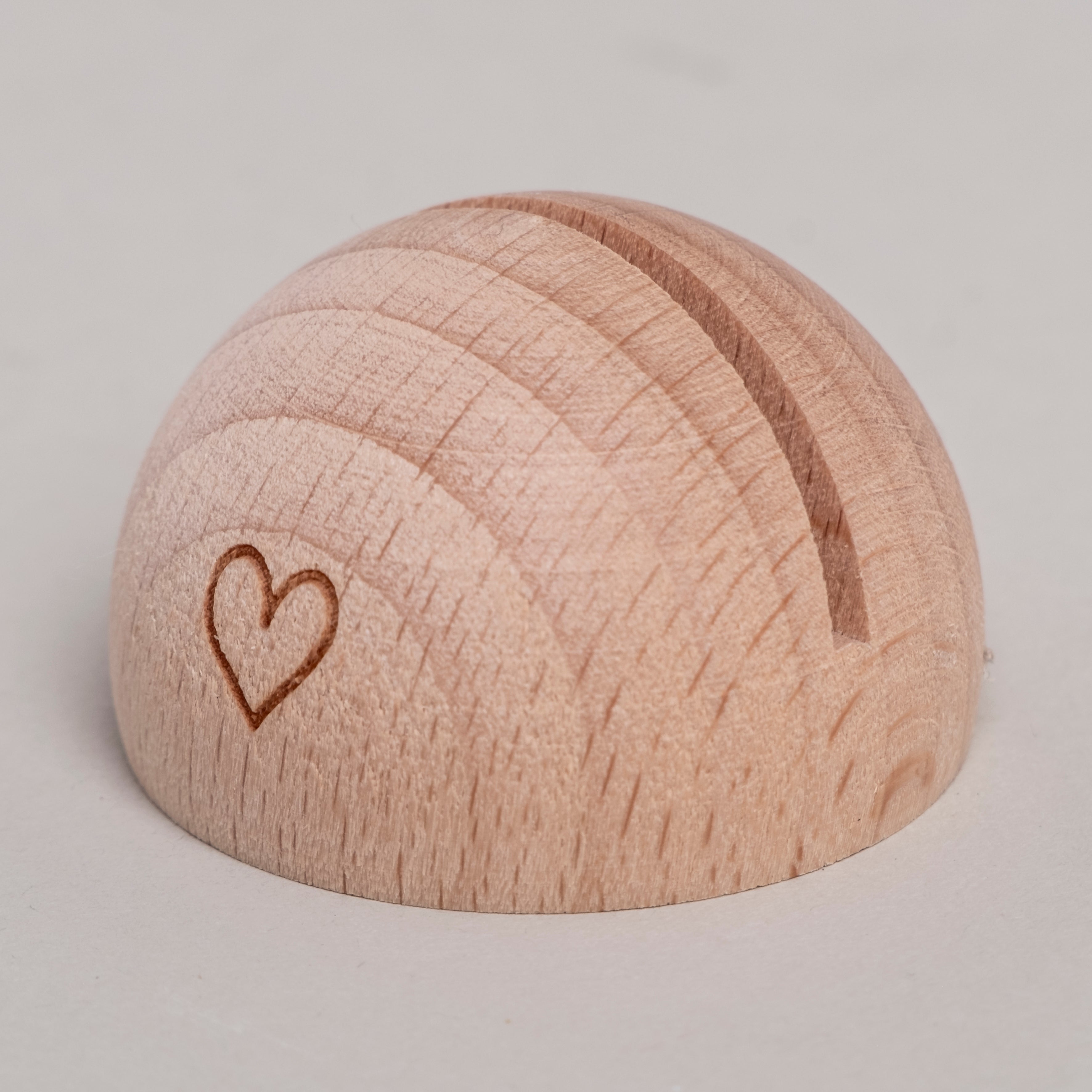 Halbrunder Kartenständer Herz